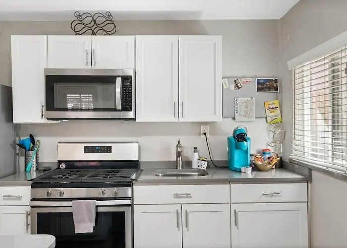 Casita With Beautiful Patio - Unit B * Phoenix