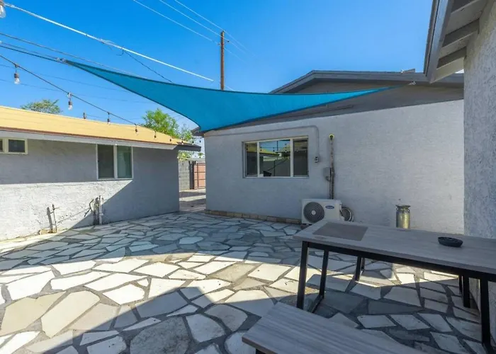 Casita With Beautiful Patio - Unit B *